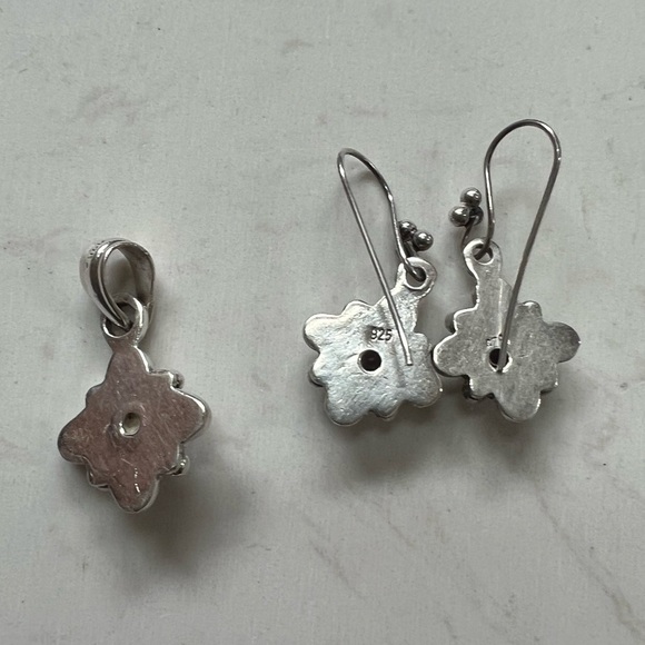 Vintage Sterling Silver Amethyst Brooch & Earring set - Picture 7 of 12